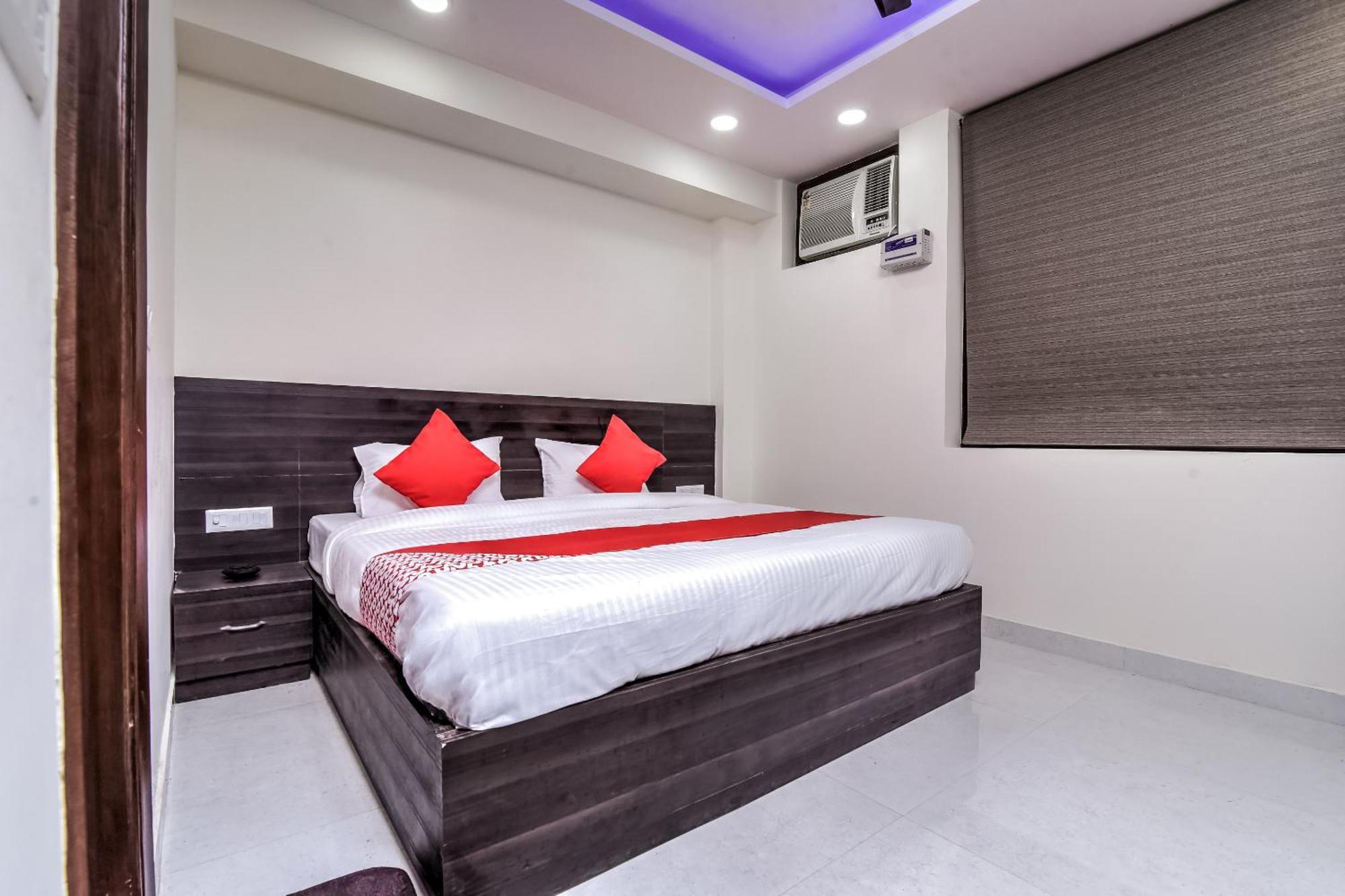 Hotel Aerostar Gold - Opposite Max Healthcare Делі Екстер'єр фото