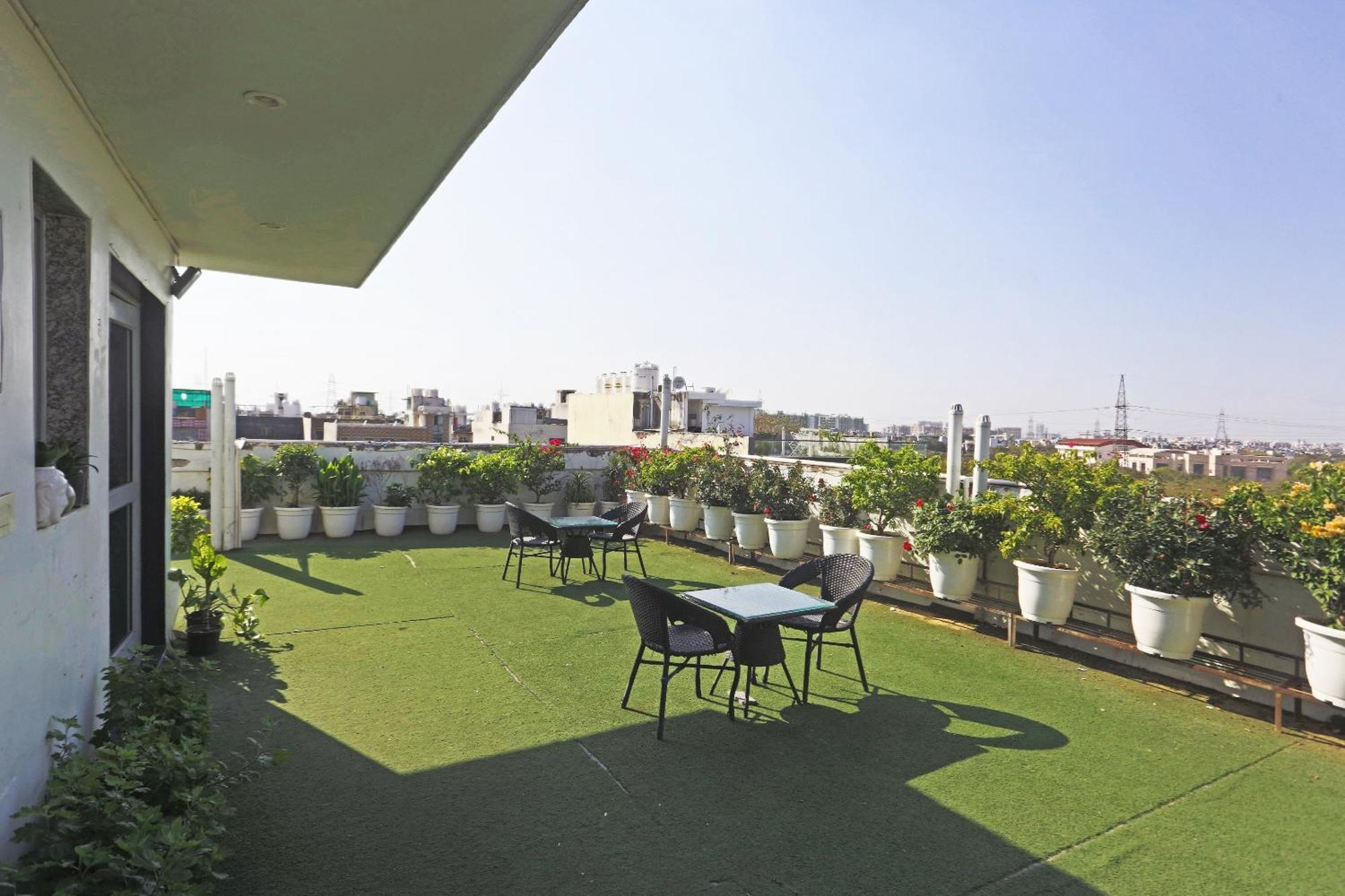 Hotel Aerostar Gold - Opposite Max Healthcare Делі Екстер'єр фото